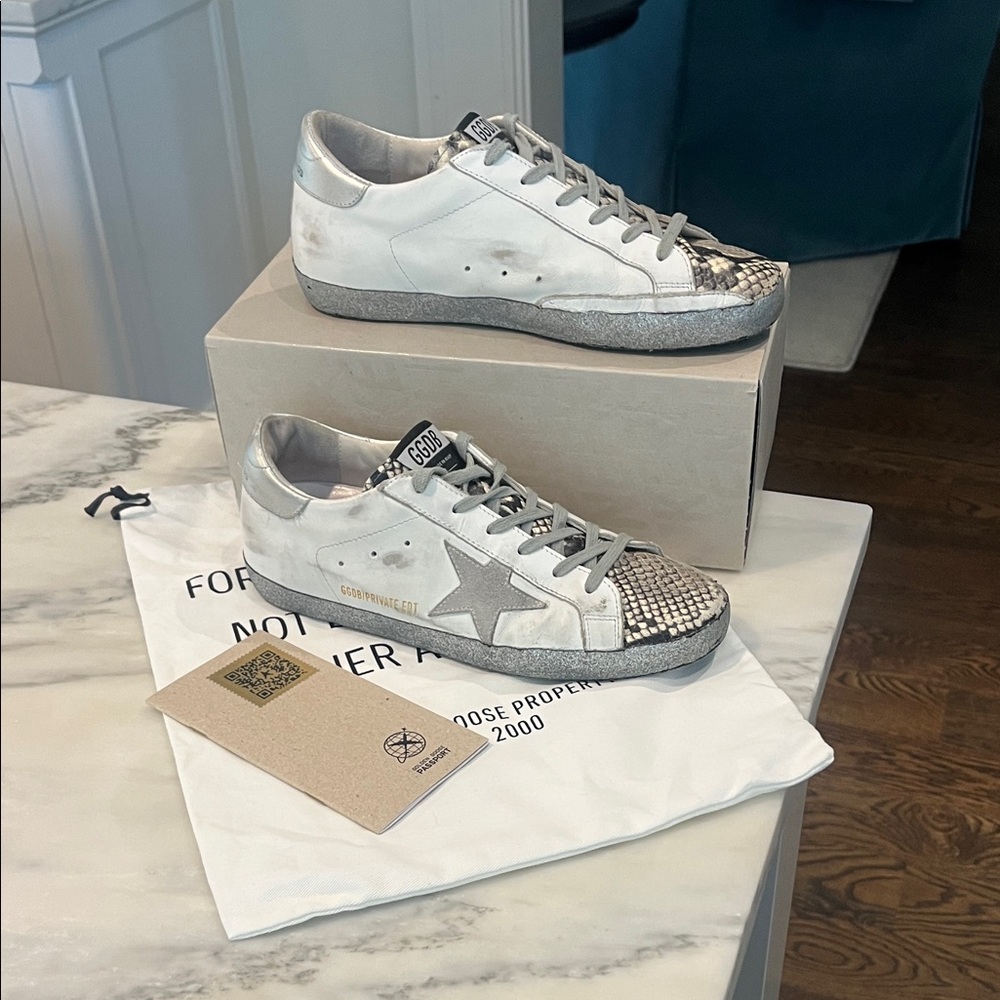 Authentic Golden Goose Sneakers size 40